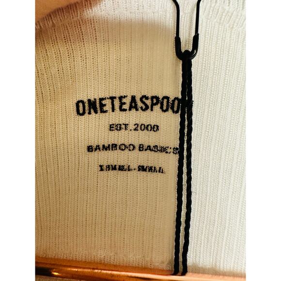 ONE TEASPOON White Ribbed High/Low Tee Snaps on Sides Tee Shirt NWT Size Small - Picture 6 of 10
